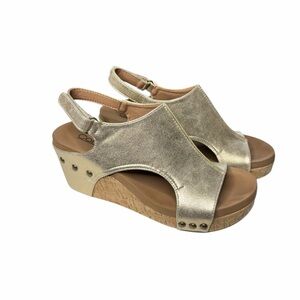 Corky’s Carley Wedge Sandal, EUC, Size 7, Gold Metallic